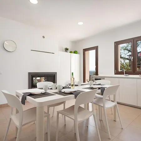 Your Island Sa Canova Dariany Vila